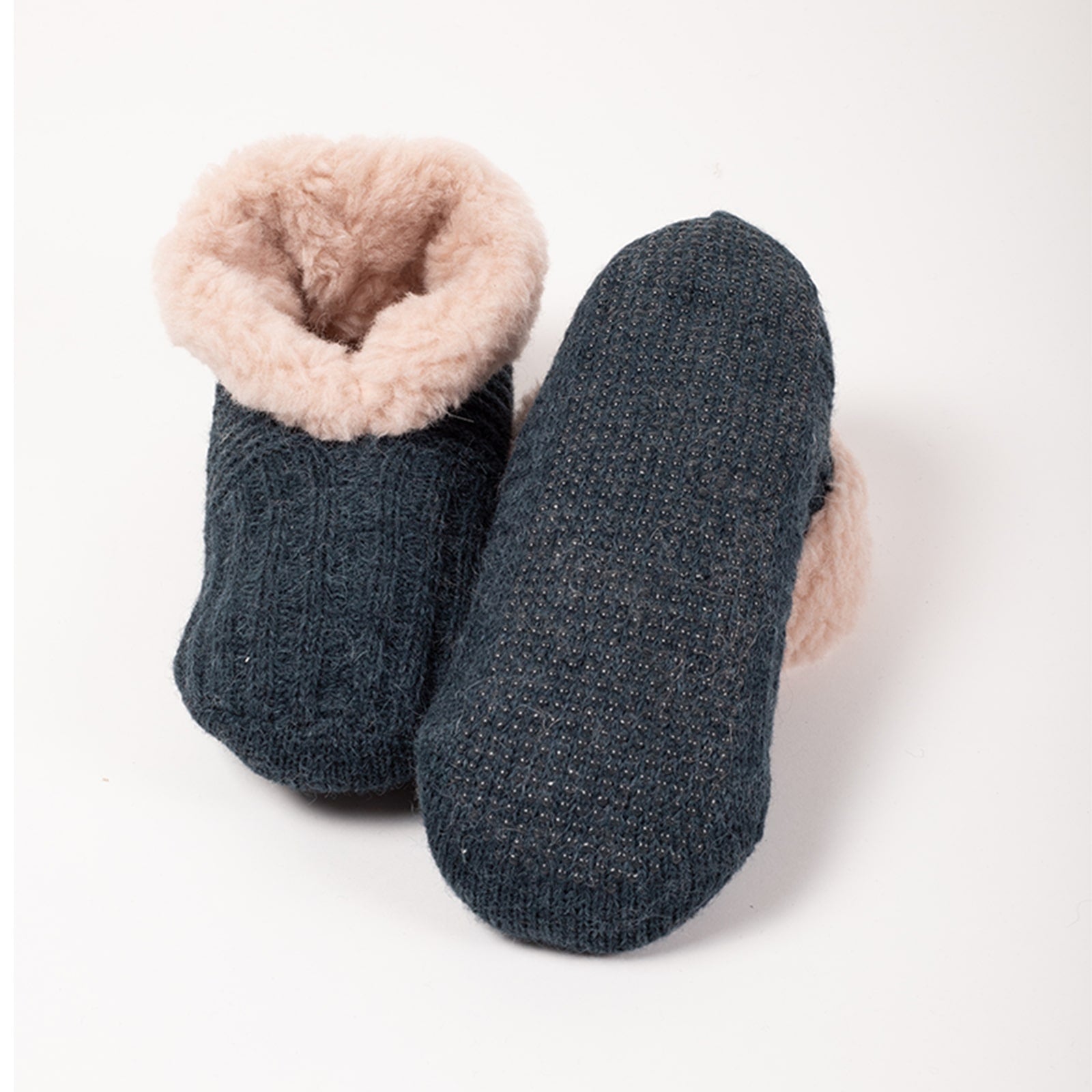 Pacas⢠Inc. | Men's Alpaca Lined Gripper Slippers
