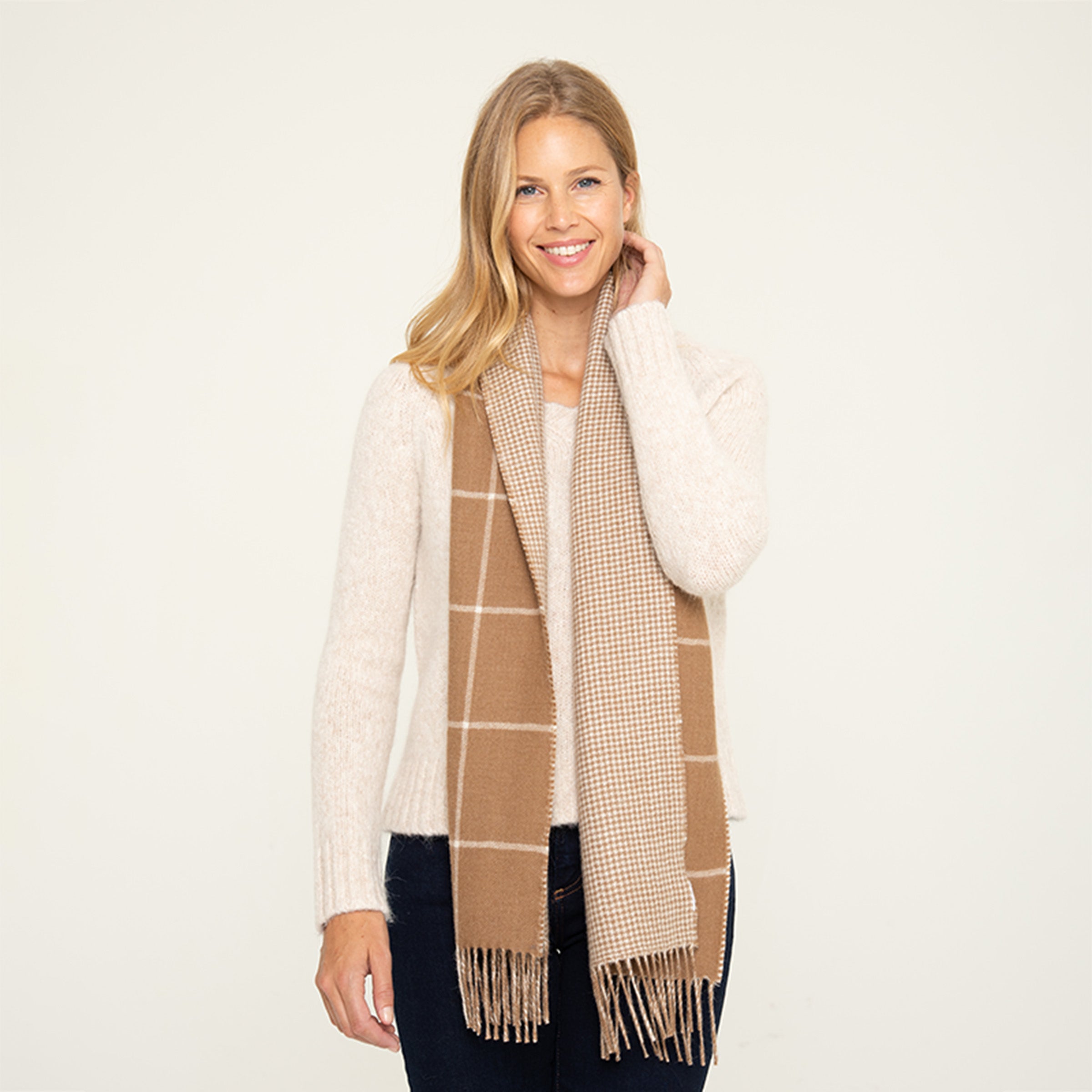 Pacas™ Inc. Women's Window Pane Scarf