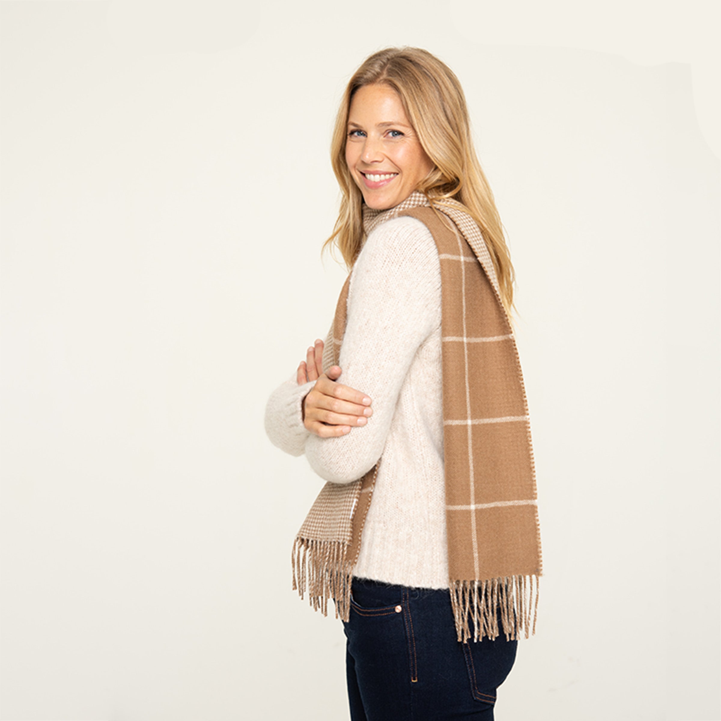 Pacas™ Inc. Women's Window Pane Scarf